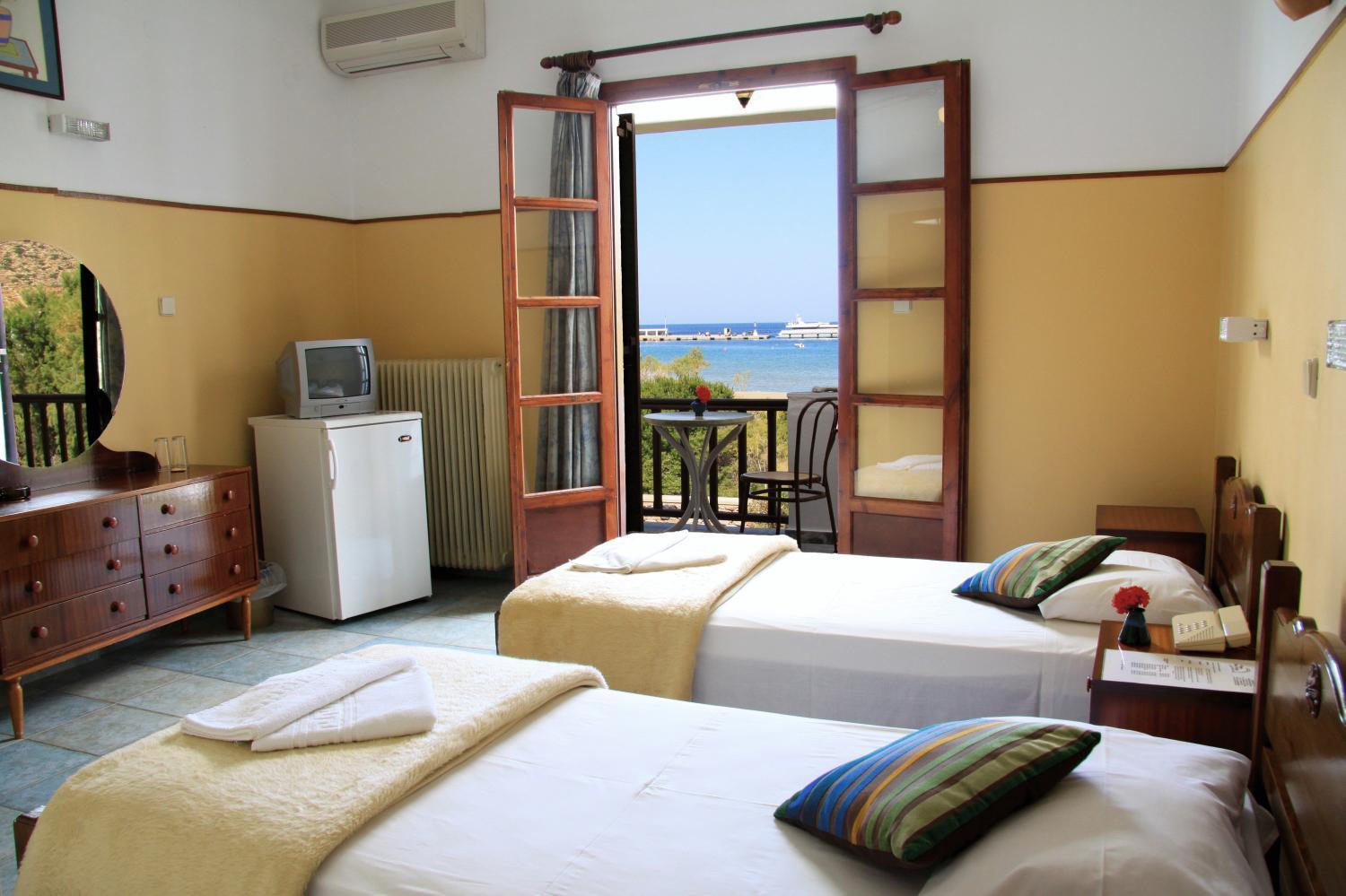 Hotel Boulis Kamares  ภายนอก รูปภาพ